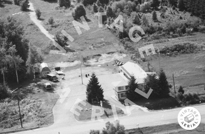 Lexingtons LillyPad (Azure Tides, Lexington Budget Motel) - 1978 (newer photo)